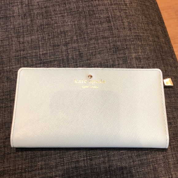 NWOT Kate Spade mint green wallet - Picture 2 of 4